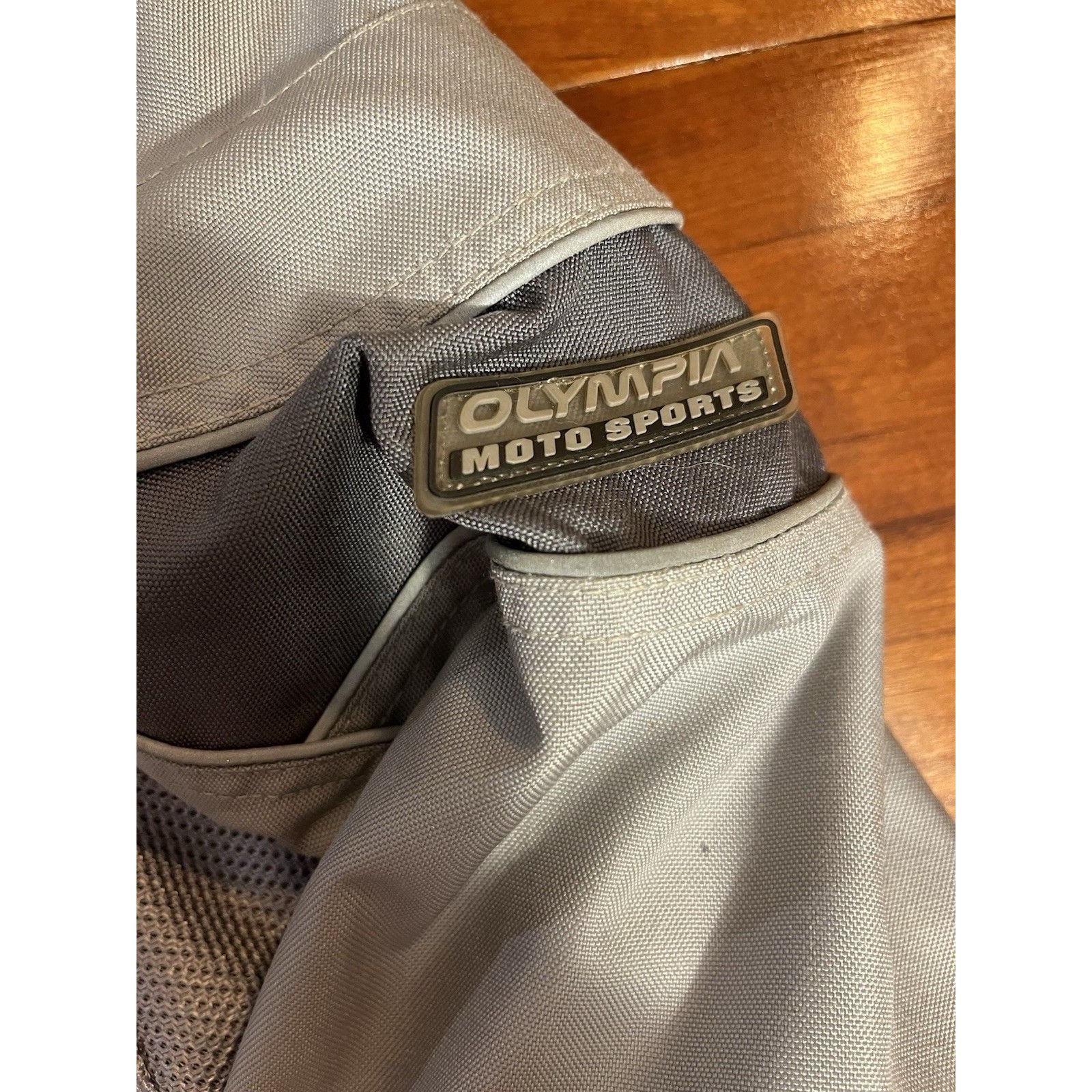 Vintage 1990’s Women’s Padded Gray 3m Reflective Olympia Motorcycle Jacket Xl — image 3 of 8